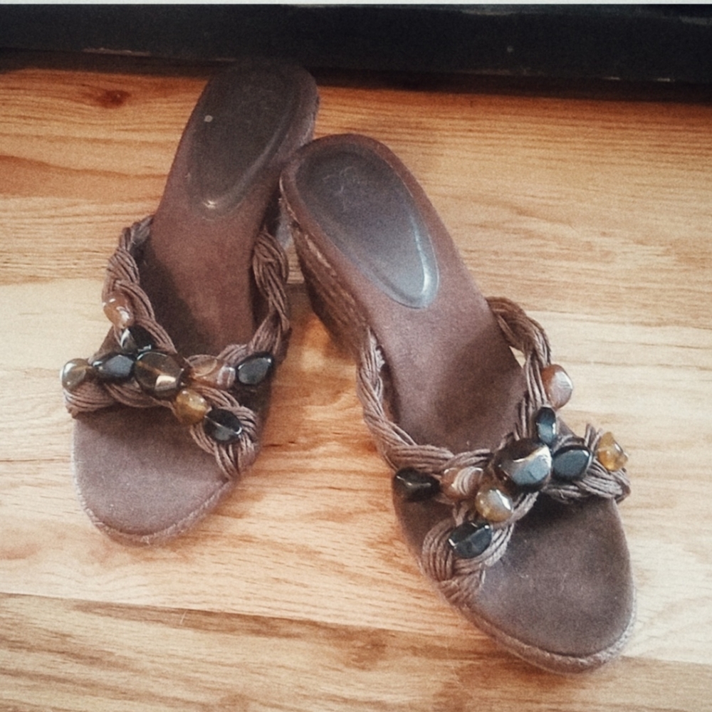 New York & Company Beaded Wedge Sandals Brown Size 8